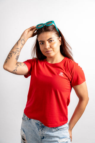 BSCS PLAYERA MUJER BORDADA VOLCAN ROJO