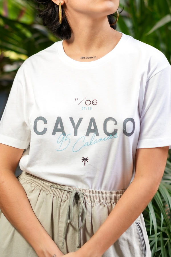 PLAYERA BLANCA ETIQUETA CAYACO