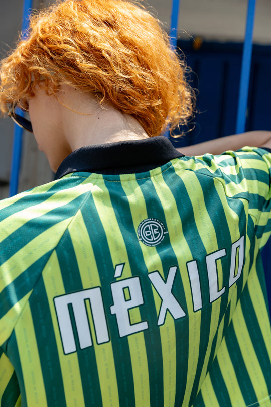 PLAYERA COLIMITA FUTBOL CROP TOP MANGA CORTA