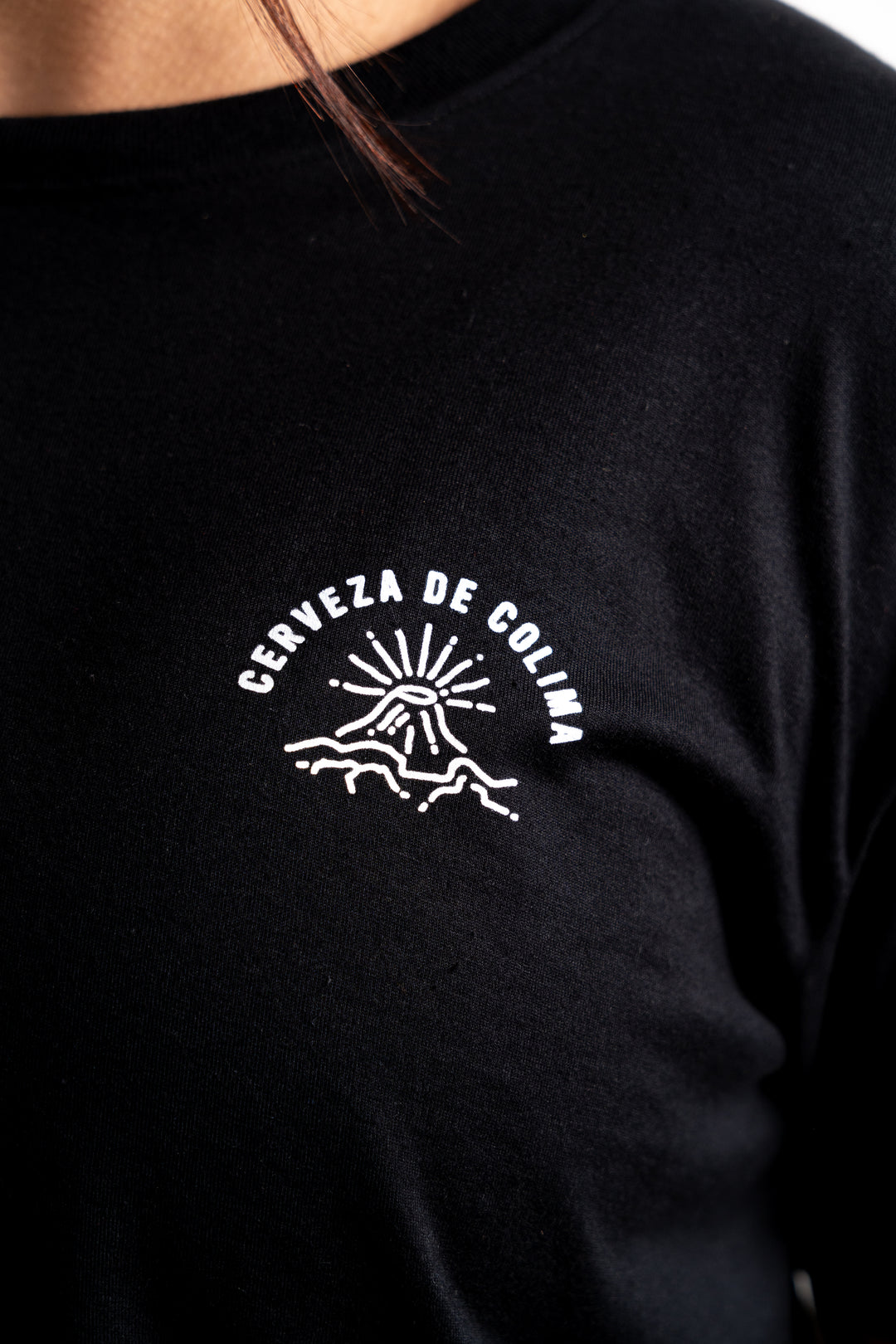 PLAYERA NEGRA BSCS CALOR COCOS CEVICHE Y COLIMITAS