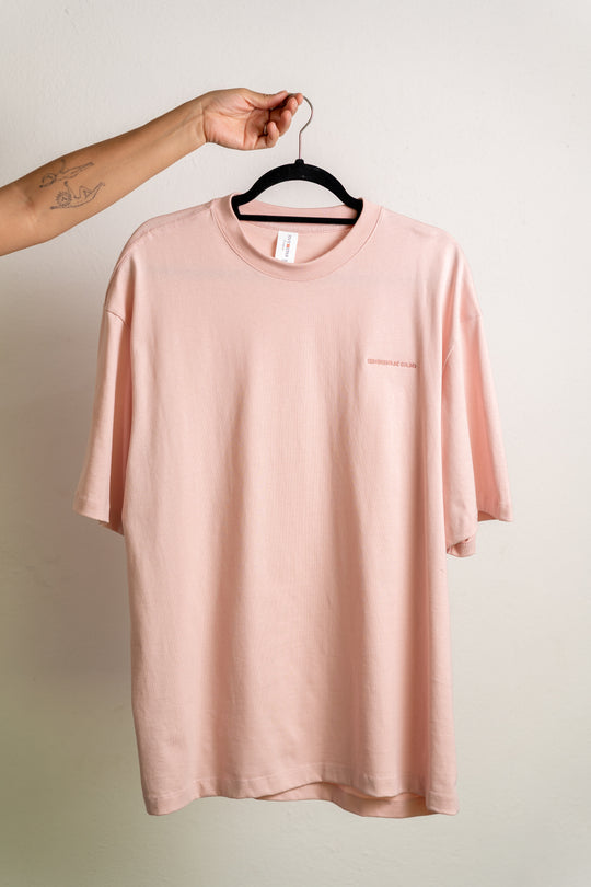PLAYERA OVERSIZED ROSA CERVECERIA