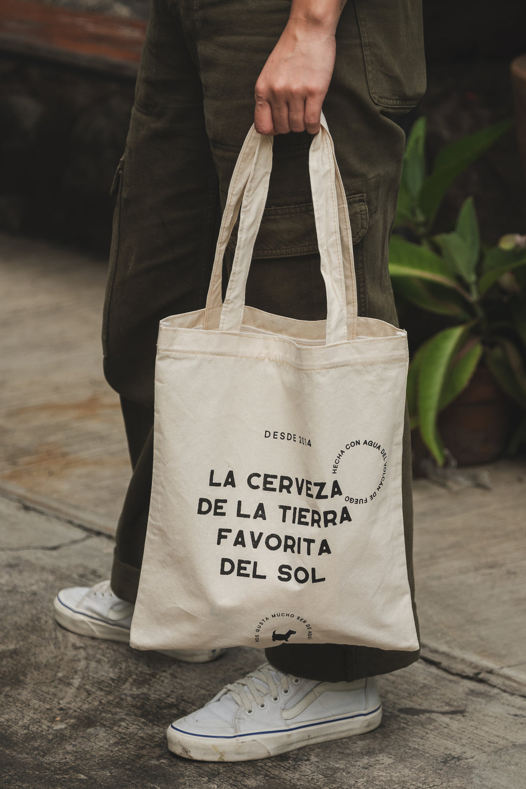 BOLSA TOTE MANTA CERVEZA FAVORITA DEL SOL 34X40