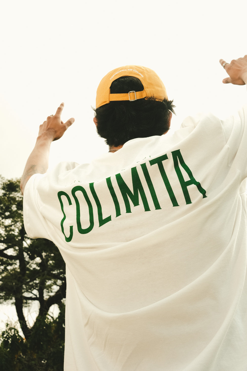 PLAYERA COLIMITA OVERSIZED