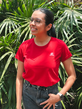 BSCS PLAYERA MUJER BORDADA VOLCAN ROJO